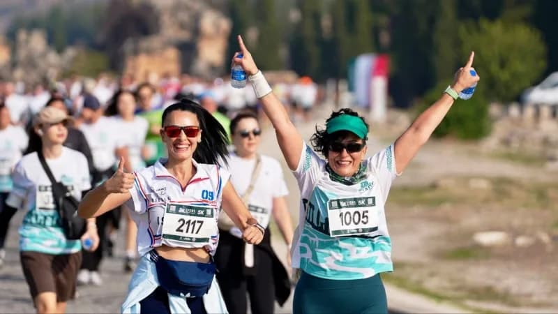 Denizli Büyükşehir Belediyesi'nin ev sahipliğinde, Cumhuriyetimizin 103. Yıl dönümü coşkusuyla bu yı