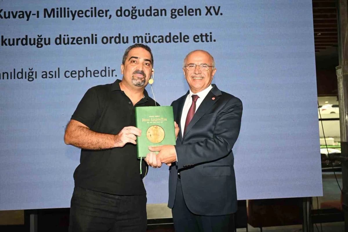 Başkan Er: "Gençlerimizin geleceğini inşa ediyoruz"