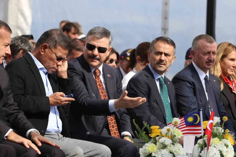 Törene İçişleri Bakanı Mustafa Çiftçi, Malezya İçişleri Bakanı Datuk Seri Saifuddin Nasution Bin Ismail, Kocaeli Valisi