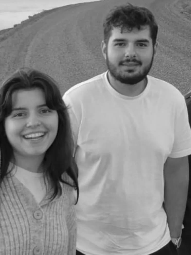 Maltepe'de önceki gün yıkılan 7 katlı binada enkaz altında kalarak hayatını kaybeden Ahmet Muhammet İnan (24) ve Zeynep