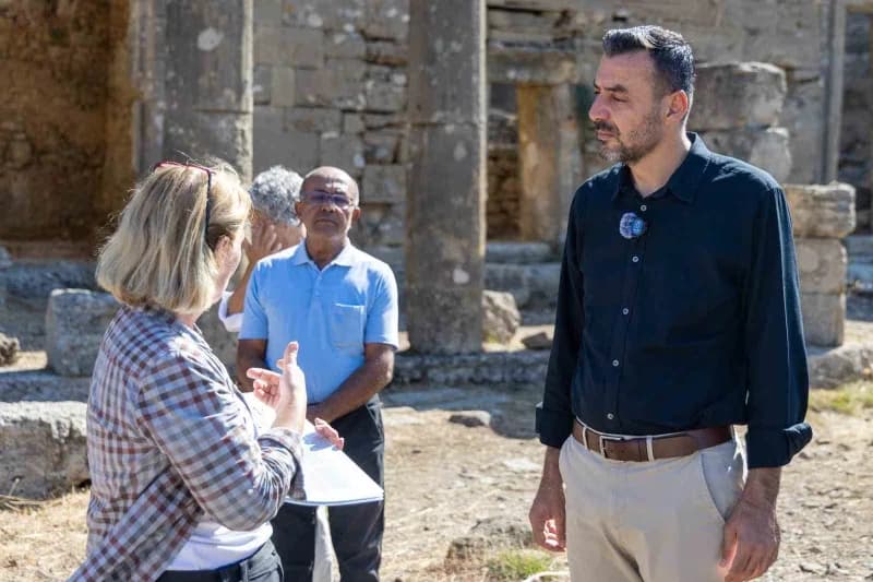 Manavgat Belediye Başkan Vekili av. Mehmet Çiçek, Belediye Başkan yardımcıları ve birim müdürleriyle birlikte Lyrbe Anti