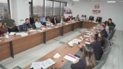Manisa’da gençlik merkezlerinde çevre odaklı girişimcilik alanlarının kurulacağı toplantıdan bir kare