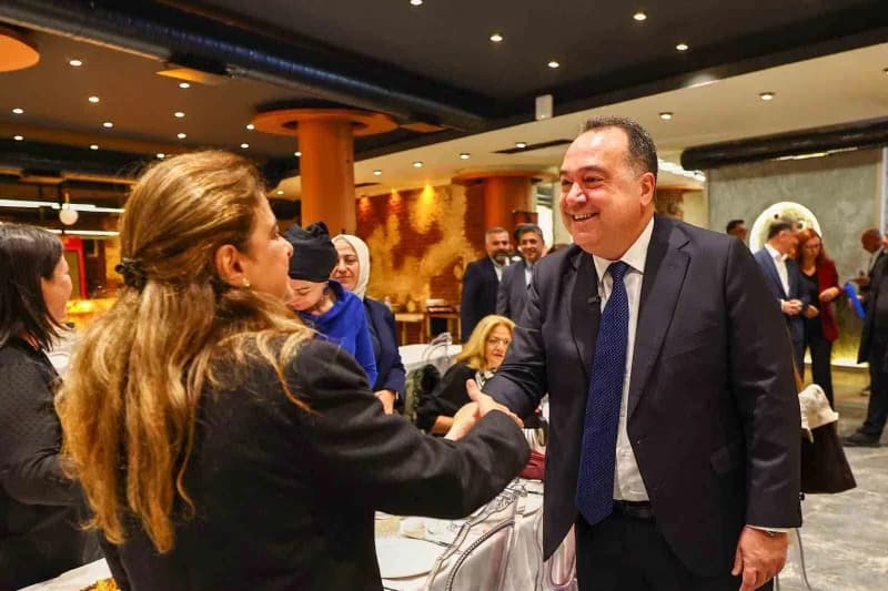 Manisa Büyükşehir Belediye Başkanı Besim Dutlulu, 19 Ekim Muhtarlar Günü kapsamında kadın muhtarlarl
