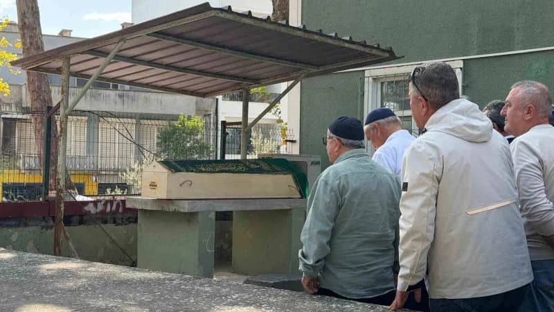 Kazada hayatını kaybeden 10 kişi Bursa'da toprağa verildi