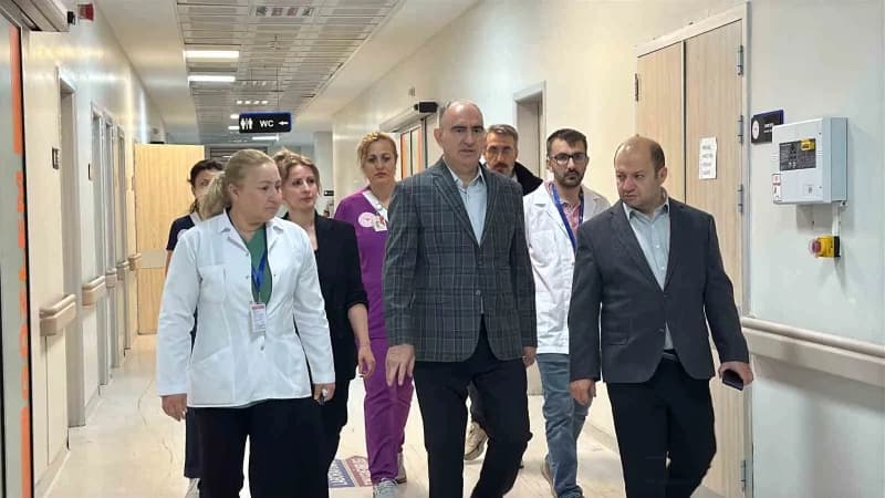 Manisa'nın Akhisar ilçesinde 11 kişinin hayatını kaybettiği, 26 kişinin yaralandığı feci kazanın ardından hastanelerdeki
