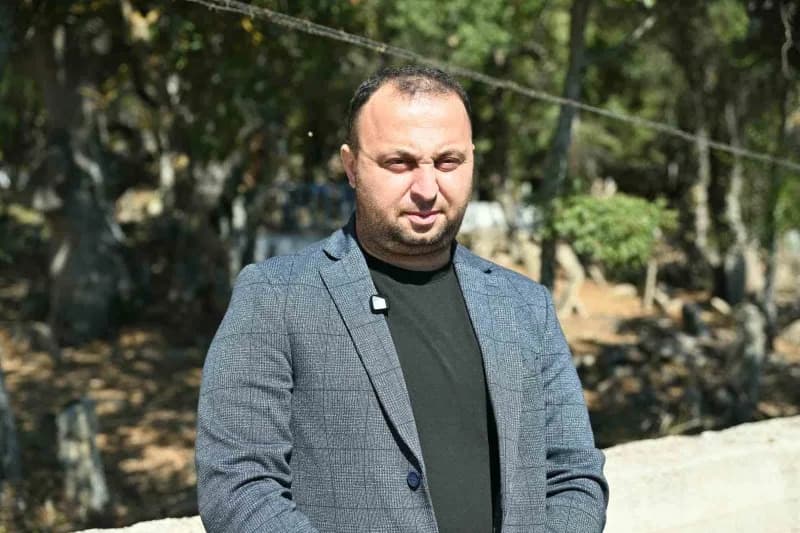 Manisa Büyükşehir Belediyesi Mezarlıklar Dairesi Başkanı Yaşar Selcan, kırsal mahallelerdeki mezarlıkların daha temiz, b