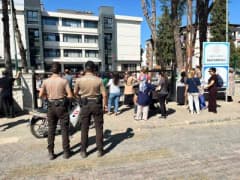 Manisa’da okul çevresi ve servislerinde güvenlik denetimi yapan polis ve jandarma ekipleri