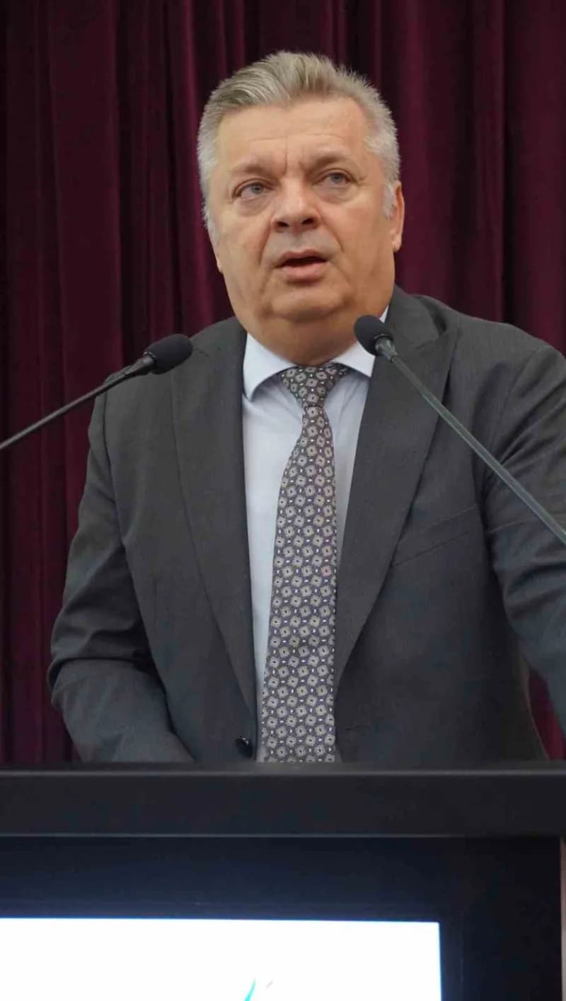 Türkiye’de geçen yıl yaklaşık 5 bin 25 Organ Nakli gerçekleştirildiğini belirten Prof. Dr. Topçu, Or