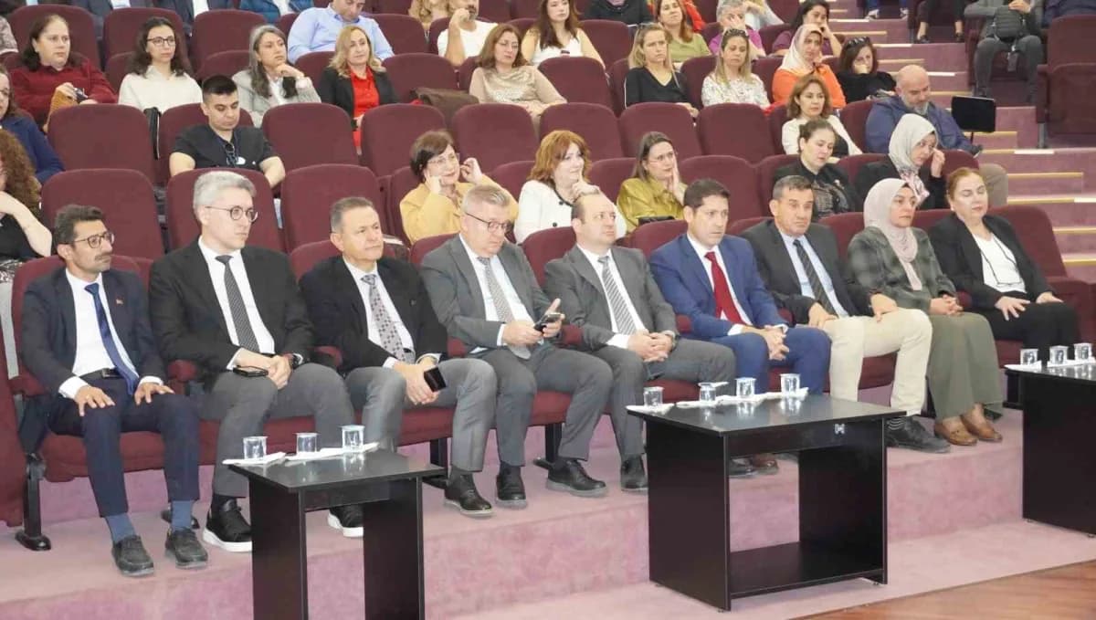Manisa Celal Bayar Üniversitesi’nde düzenlenen 3. İl Organ Bağışı Toplantısı’nda, Organ Nakli bekley