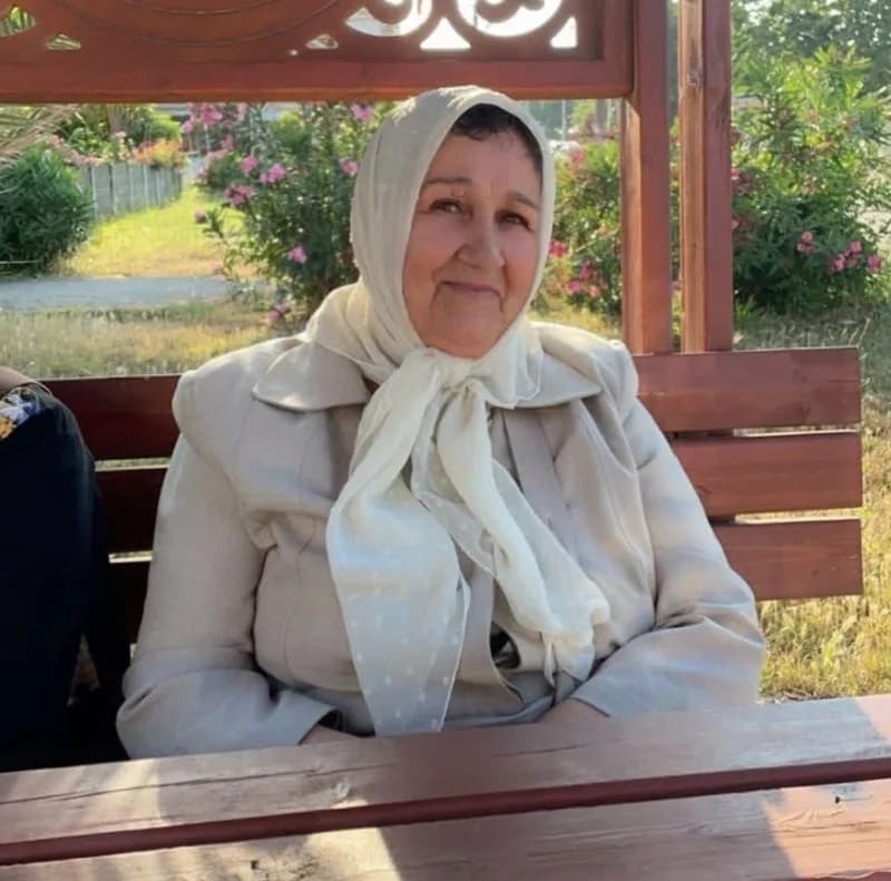 Manisa Akhisar’da tur otobüsü ile çekicinin çarpışması sonucu meydana gelen kazada hayatını kaybedenlerin cenaze törenle