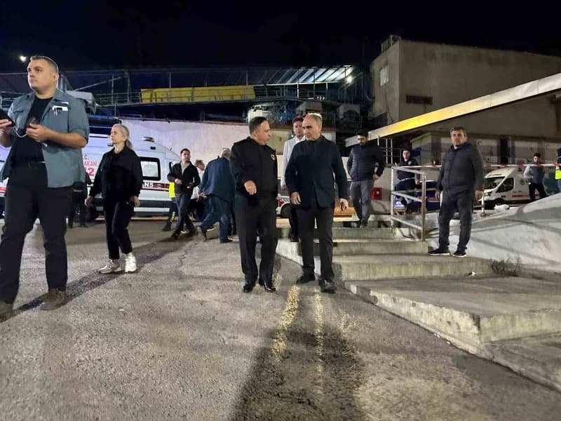 Manisa Soma'da maden ocağında göçük sonrası kurtarma ekipleri çalışıyor