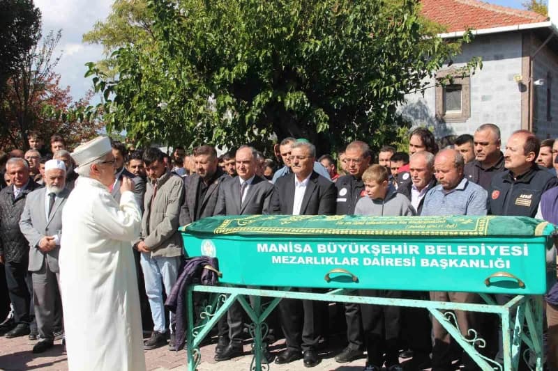 Cenaze namazını Manisa İl Müftüsü Şükrü Kabukçu kıldırdı