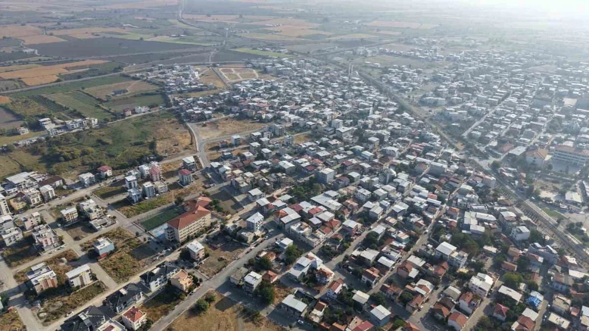 Manisa Şehzadeler Kazım Karabekir Mahallesi’nde kolektör hattı yenileme çalışmaları devam ediyor