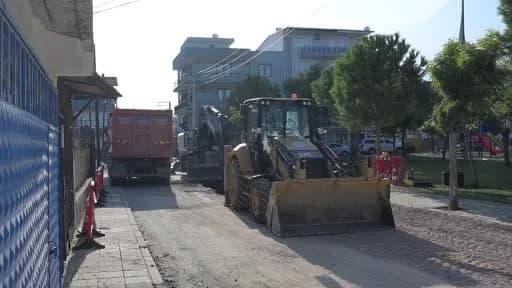 Manisa Şehzadeler Kazım Karabekir Mahallesi’nde yenilenen kolektör hattı çalışması ve altyapı onarımı