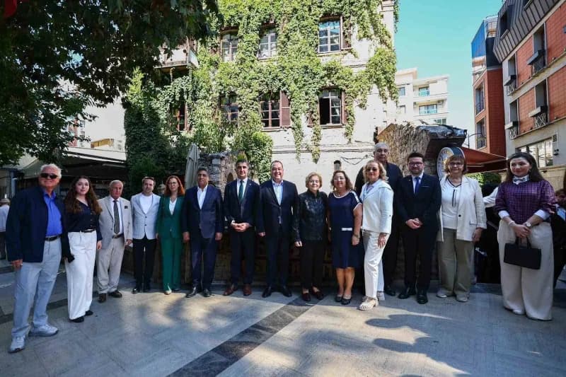 Manisa Mimarlar Odası tarafından Dünya Mimarlık Günü dolayısıyla Taş Fabrika’da etkinlik düzenlendi. Basın açıklaması ve