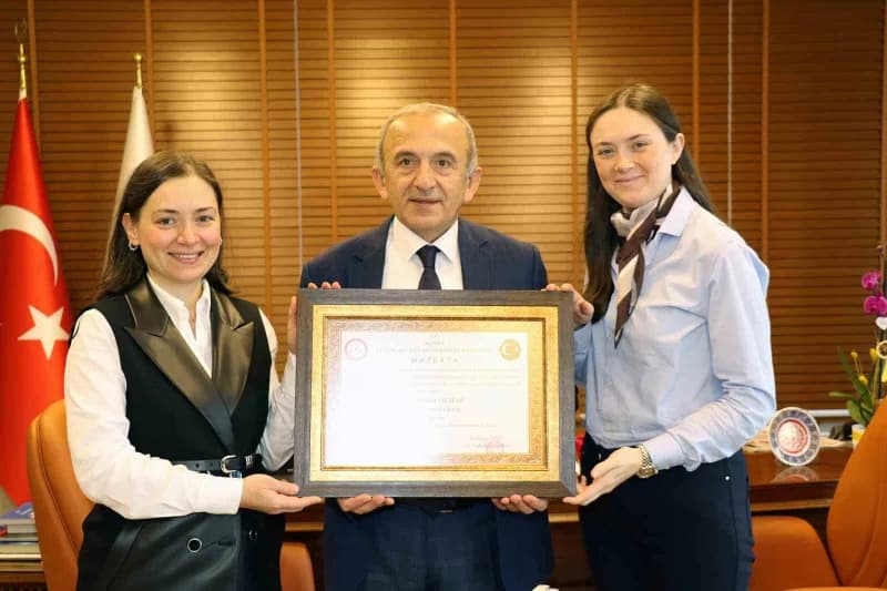 Manisa Ticaret ve Sanayi Odası’nda 2026-2030 dönemi organ seçimlerinin tamamlanmasının ardından Yönetim Kurulu Başkanlığ