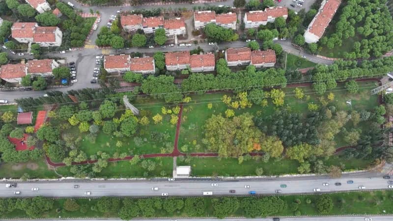 Manisa Büyükşehir Belediyesi, Kent genelindeki park, çocuk oyun Alanı, fitness Alanı, yürüyüş yolu ve yeşil alanlarda Ba