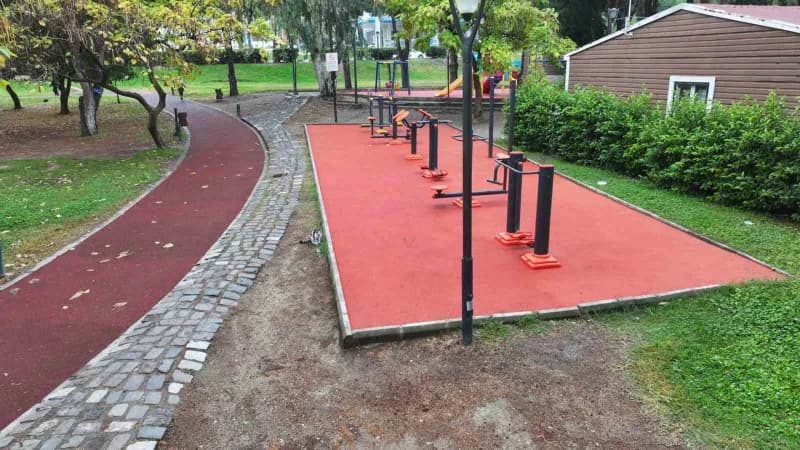 Manisa Büyükşehir Belediye Başkanı Besim Dutlulu, park ve yeşil alanları daha yaşanabilir hale getirmek için ekiplerin s
