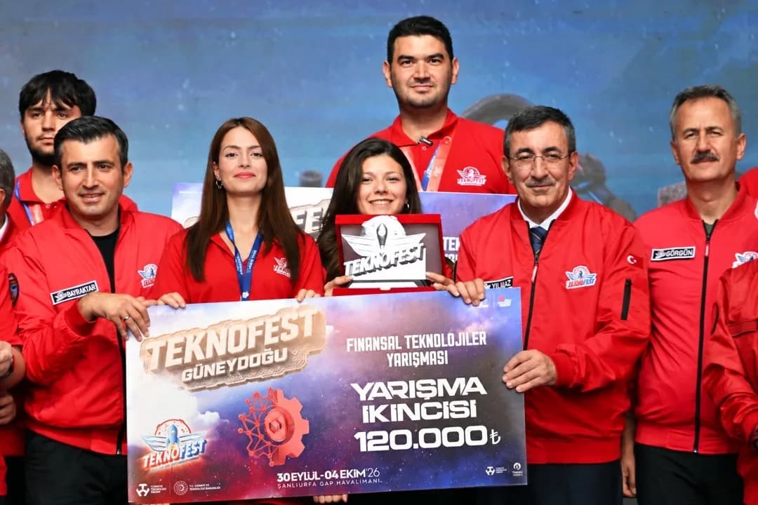 Manisa Celal Bayar Üniversitesi öğrencileri TEKNOFEST 2026 Güneydoğu Finansal Teknolojiler Yarışması’nda başarı elde ett