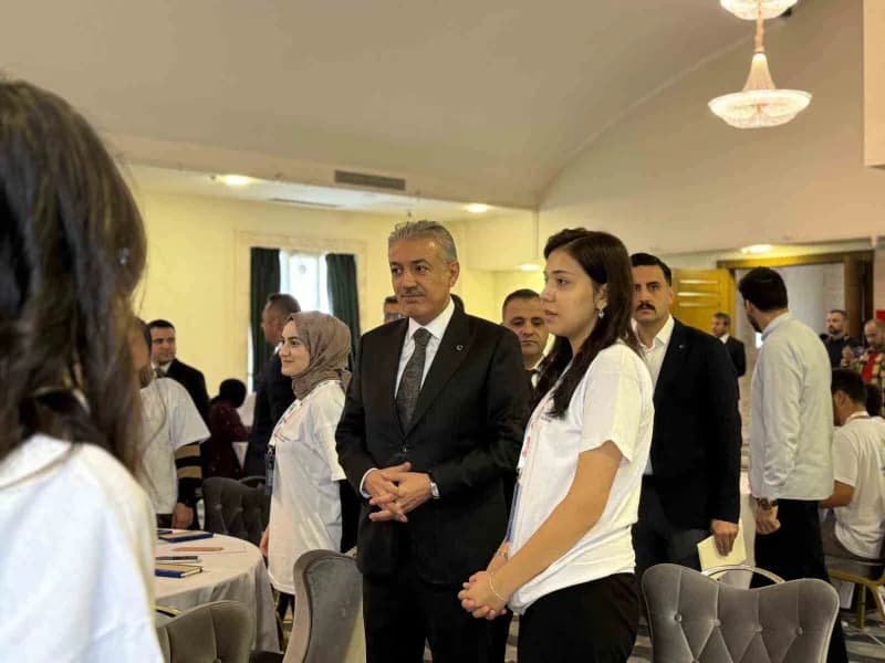 Mardin'de "COP31 Gençlik İklim İdeathonu" gerçekleştirildi.