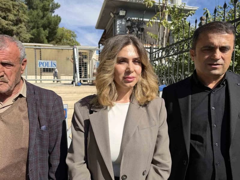 Mağdur aile avukatı Seher Acay, duruşma sonrası yaptığı açıklamada, dosyanın ikinci celsesinin görül