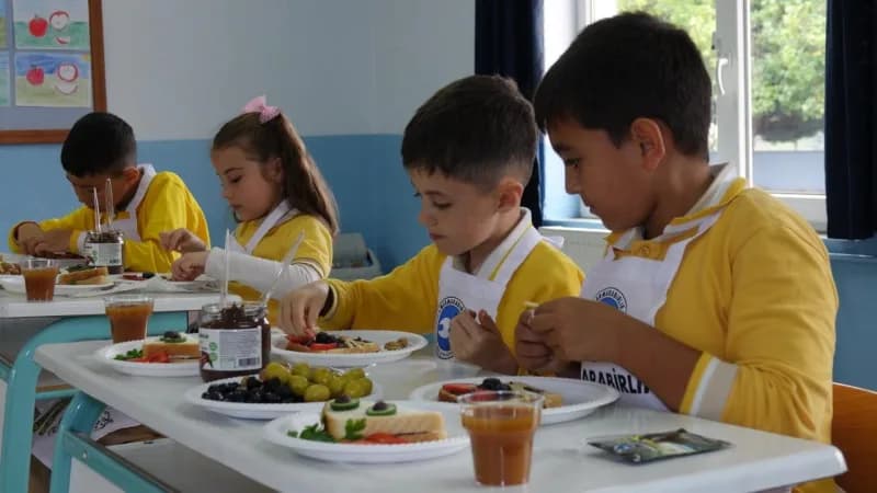 Marmarabirlik, zeytini çocuklar için yalnızca Bir lezzet değil, üretim kültürünün, sağlıklı yaşamın ve ortak değerlerin