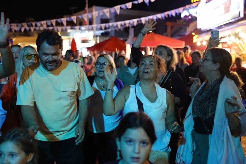 Marmaris’in lezzet, müzik, kültür ve eğlenceyi buluşturan Marmaris Deniz Ürünleri Festivali’nde coşku doruğa ulaştı. Sel