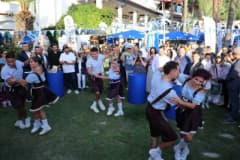 Marmaris Yat Limanı’nda düzenlenen Oktoberfest’26 festivalinde renkli kortej ve konserler