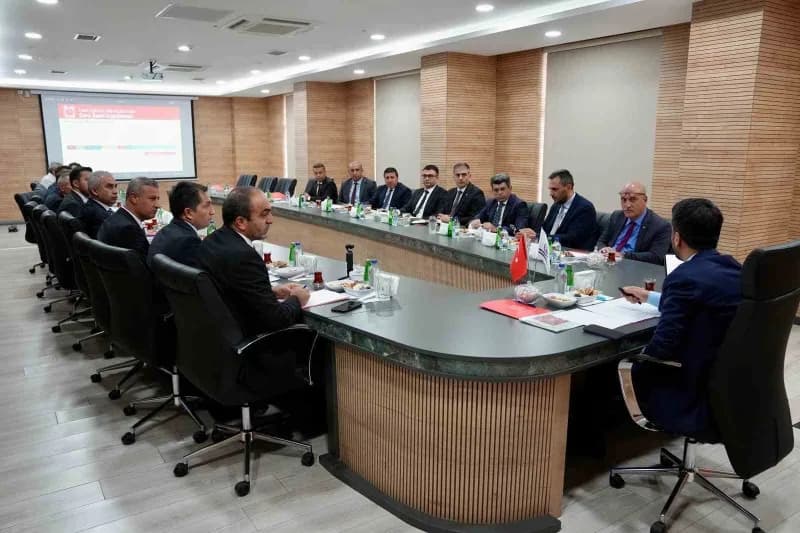 Milli Eğitim Bakanlığı Hayat Boyu Öğrenme Genel Müdürü Emre Topoğlu, Şırnak’ta yürütülen yaşam Boyu Eğitim faaliyetlerin