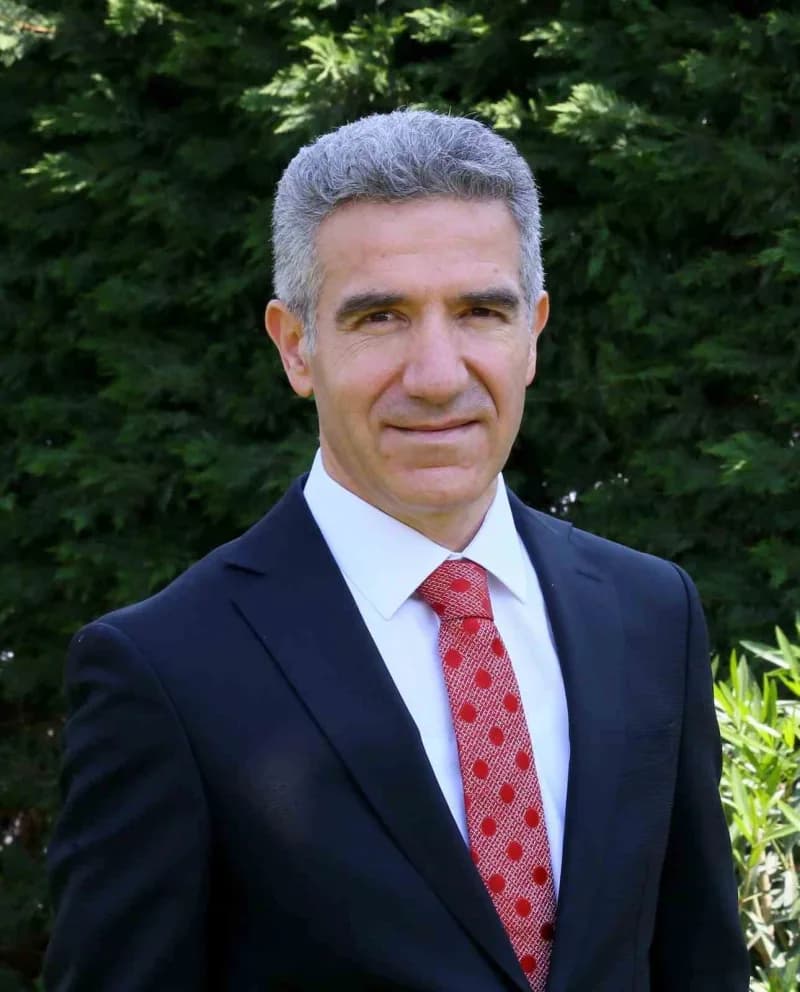 İEÜ Medical Point Hastanesi Yönetim Kurulu Başkanı Veysi Kubba