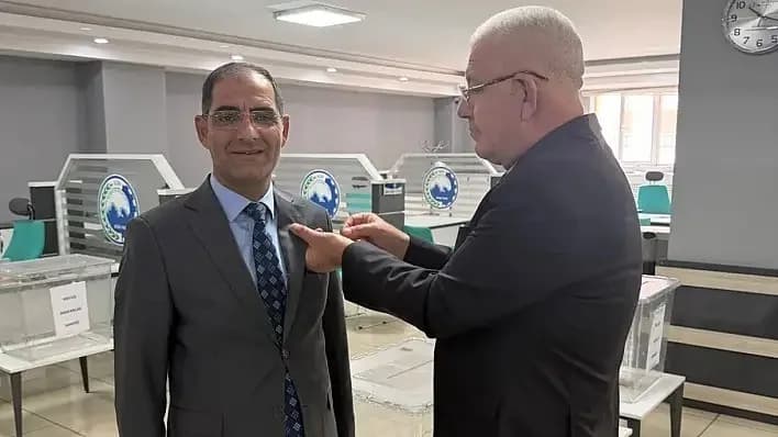 Ağrı Ticaret ve Sanayi Odasının (ATSO) organ seçimlerinde Mehmet Erat, Yönetim Kurulu Başkanlığına seçildi.