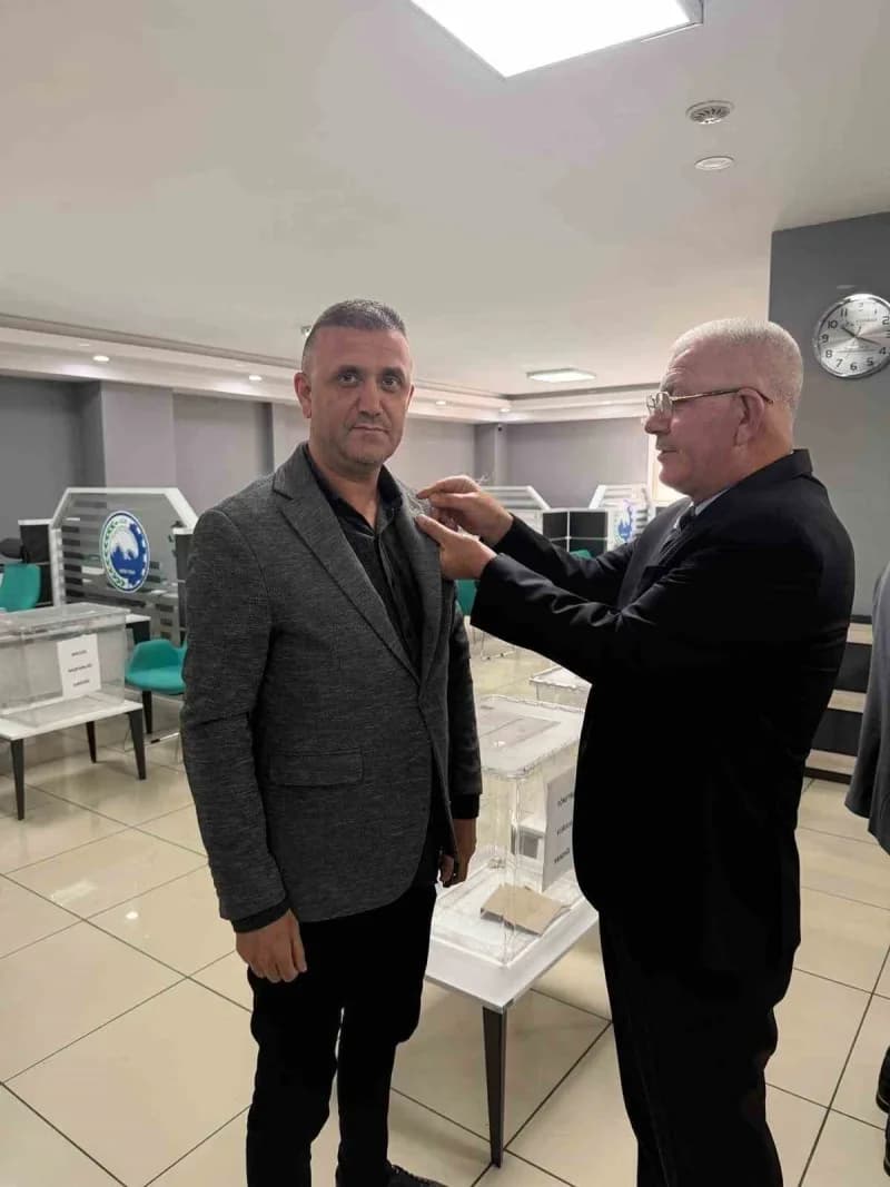 Ağrı Ticaret ve Sanayi Odasının (ATSO) organ seçimlerinde Mehmet Erat, Yönetim Kurulu Başkanlığına seçildi.