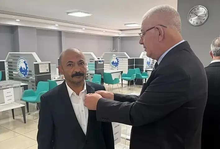 Ağrı Ticaret ve Sanayi Odasının (ATSO) organ seçimlerinde Mehmet Erat, Yönetim Kurulu Başkanlığına seçildi.