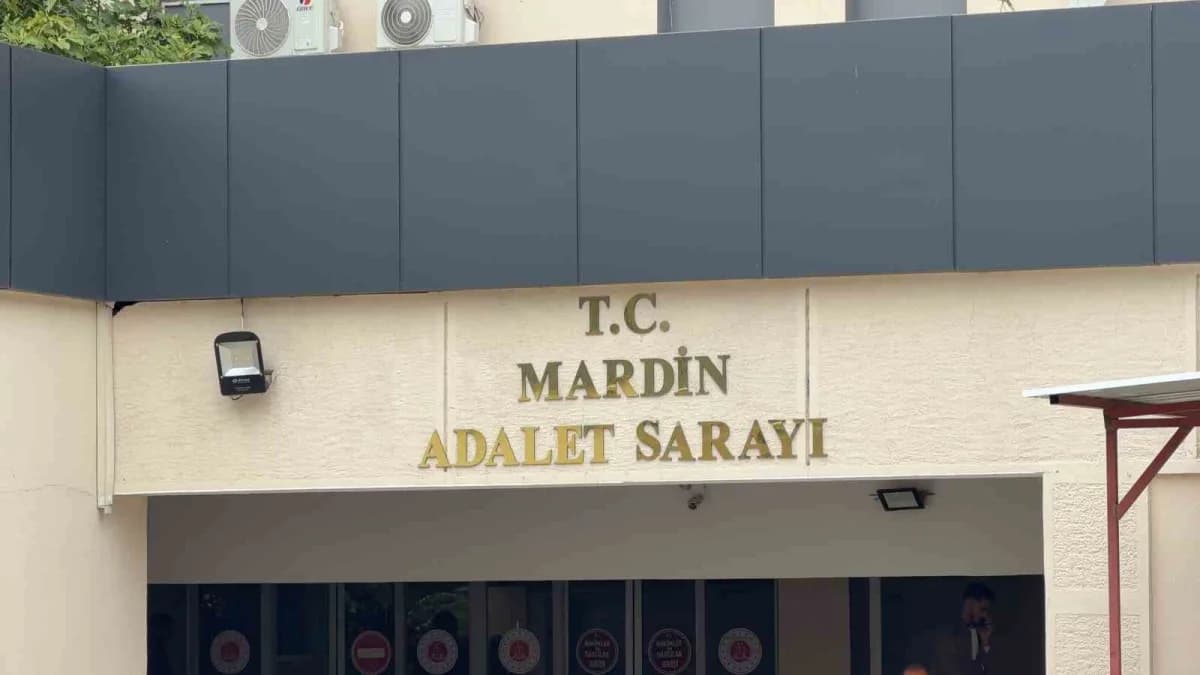 Mardin'de FETÖ'nün 15 Temmuz 2016'daki darbe girişimine ilişkin sosyal medya hesabından suç unsuru içeren paylaşımlar ya