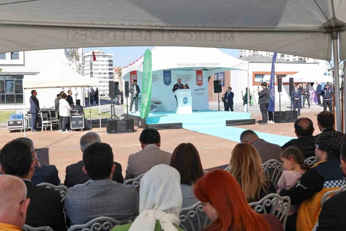 Açılıştan açılışa koşan Melikgazi Belediyesi, ilçeye kazandırdığı Sağlık yatırımlarına bir yenisini
