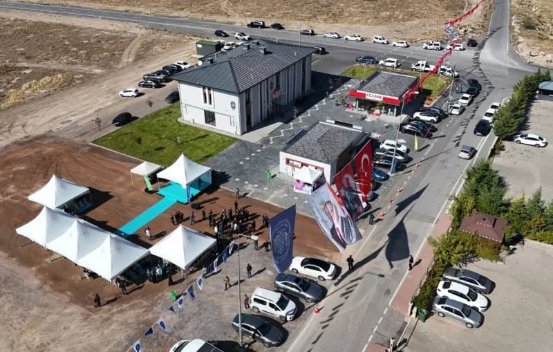 Melikgazi Belediyesi Asım-Türkan Balcı Aile Sağlığı Merkezi ve 112 Acil İstasyonu açılış töreninden