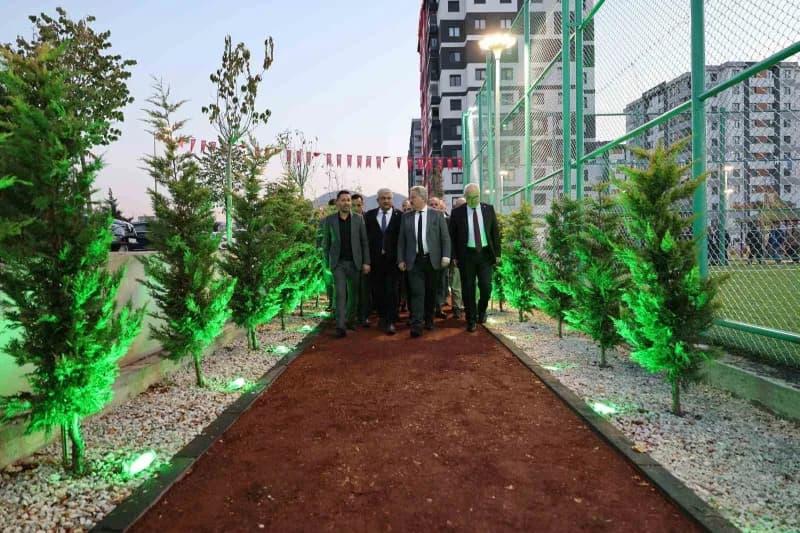 Melikgazi Belediyesi tarafından Yıldırım Beyazıt 2. Etap Kentsel Dönüşüm Projesi kapsamında yapımı t