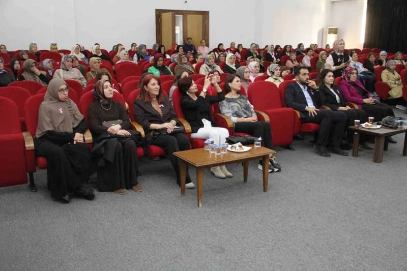 1-31 Ekim Meme Kanseri Farkındalık Ayı kapsamında Çarşamba İlçe Sağlık Müdürlüğü tarafından "Meme Kanserinde Erken Teşhi