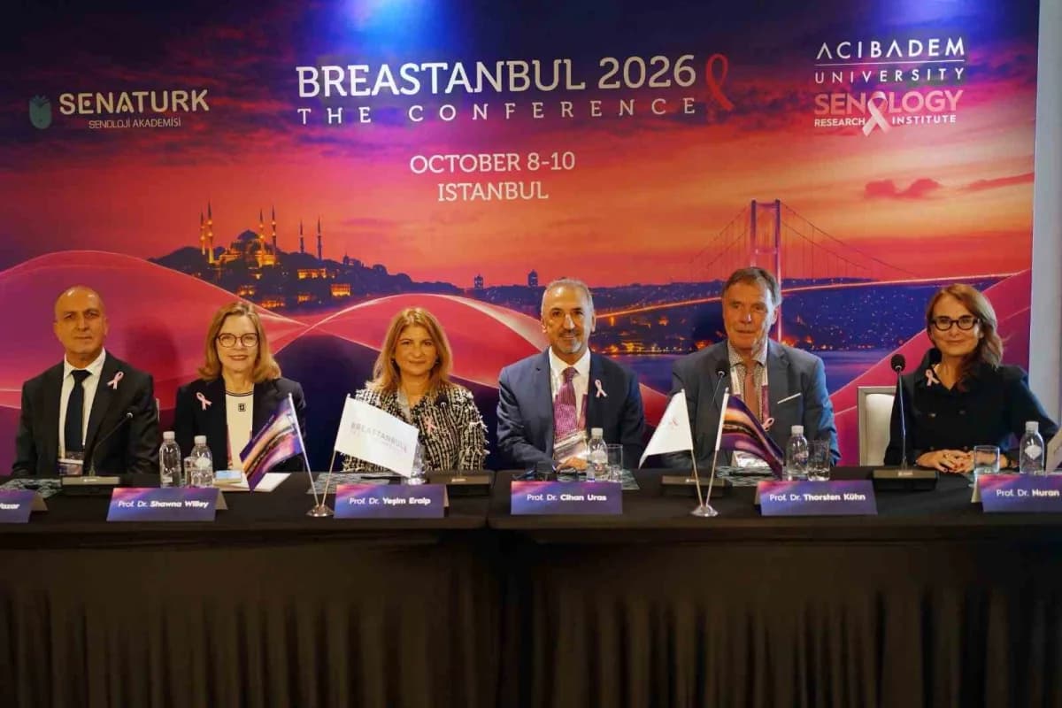 Acıbadem Üniversitesi Senoloji Enstitüsü ve Senatürk'ün desteğiyle İstanbul'da düzenlenen 7'nci Breastanbul 2026, 62 ülk