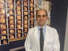 Menopoz sürecini anlatan kadın hastalıkları ve doğum uzmanı Dr. Burak Tanır