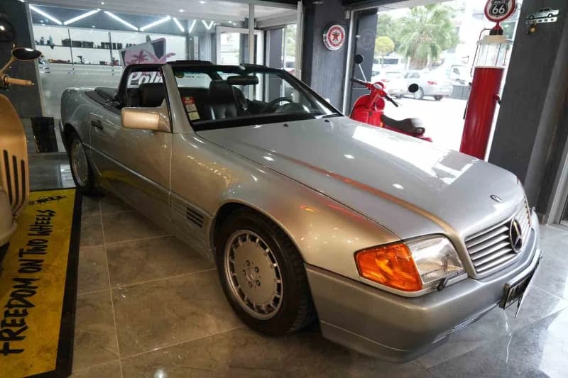 Samsunlu iş adamının çocuklukta oyuncaklarla başlayan araba aşkı, büyüdüğünde Mercedes müzesine dönü