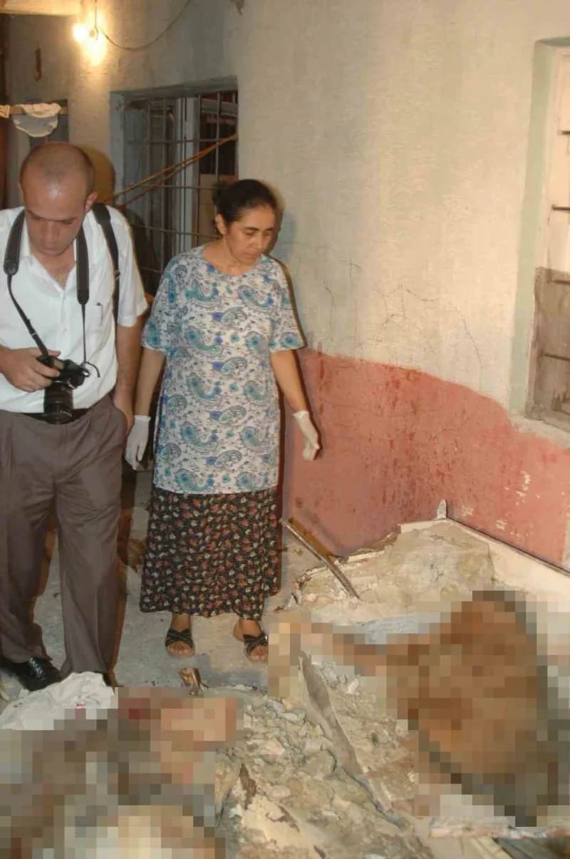Mersin'de 2007 yılında bir evin bahçesinde, üzeri betonla kapatılmış buzdolabının içerisinde bulunan