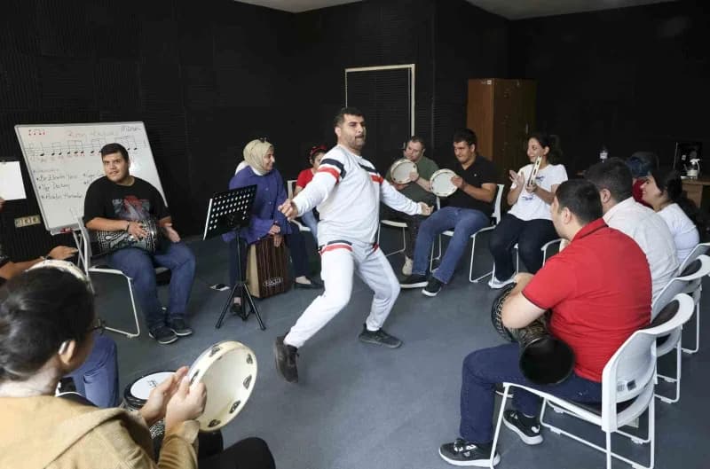 Mersin Engelsiz Yaşam Merkezi ve Engelsiz Yaşam Parkında özel gereksinimli bireylerin eğitim ve spor etkinlikleri