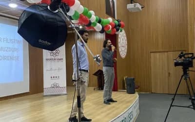 Mersin Proje Anadolu İmam Hatip Lisesi’nde Gazze için düzenlenen anma programından bir kare