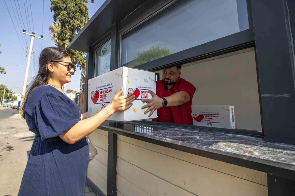 Mersin’de dar gelirli ailelere yönelik sürdürülen ‘hoş Geldin Bebek’ projesi kapsamında, yeni doğan bebeklerin temel iht