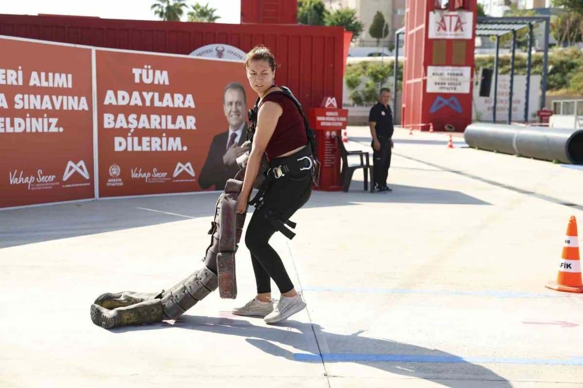 Mersin Büyükşehir Belediyesi tarafından istihdam edilecek 50 İtfaiye eri için düzenlenen sınavlar tamamlandı.