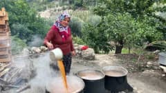 Mersin’de sosyal medyada köy hayatını paylaşan Naciye Şahin’in portresi