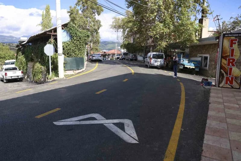Mersin Büyükşehir Belediyesi, Toroslar ilçesinin kırsal mahallelerinde yürüttüğü çalışmalar kapsamında 28 bin 800 metre