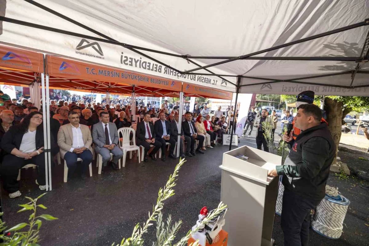 Mersin Büyükşehir Belediyesi tarafından Erdemli ve Silifke ilçelerinde düzenlenen Tarımsal Destek da
