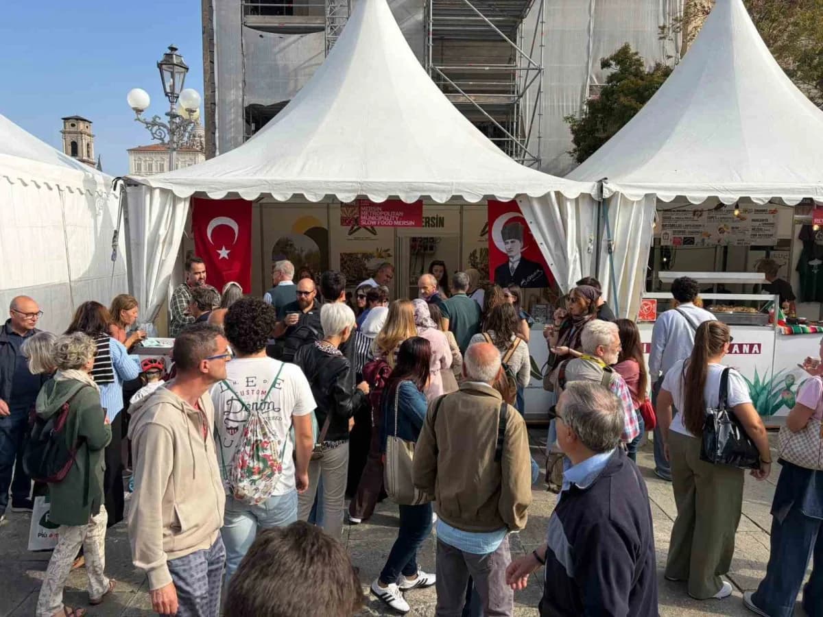 Mersin Büyükşehir Belediyesi, kentin yöresel lezzetlerini İtalya’nın Torino kentinde düzenlenen uluslararası gastronomi